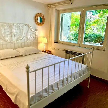 House Marea-newly Renovated 100m From The Sea Apartament